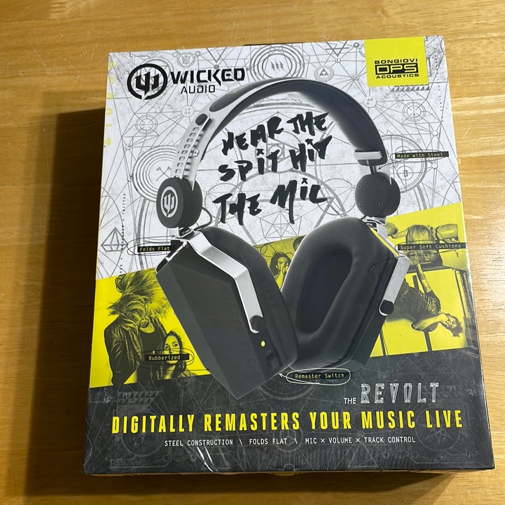 Wicked Audio REVOLT Studio Headphones